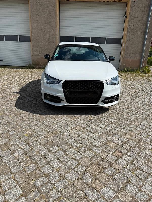 Weiß Gebraucht 2014 Audi A1 S-Line Kleinwagen | 8.599 € (Fairer Preis) - Bild 1/4