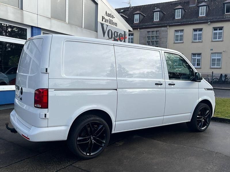 Gebraucht VW Transporter 150 PS (110 kW) 2020 Weiß Van