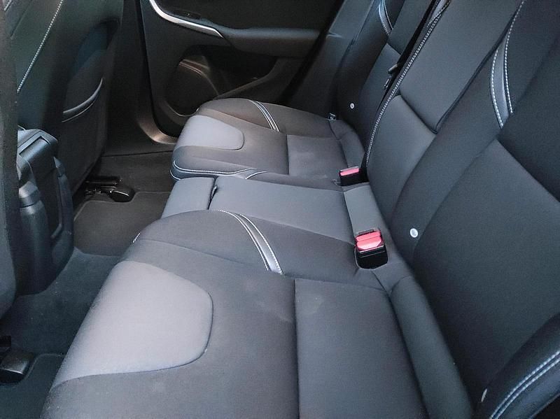 Gebraucht Volvo V40 190 PS (139 kW) 2016 Grau Limousine