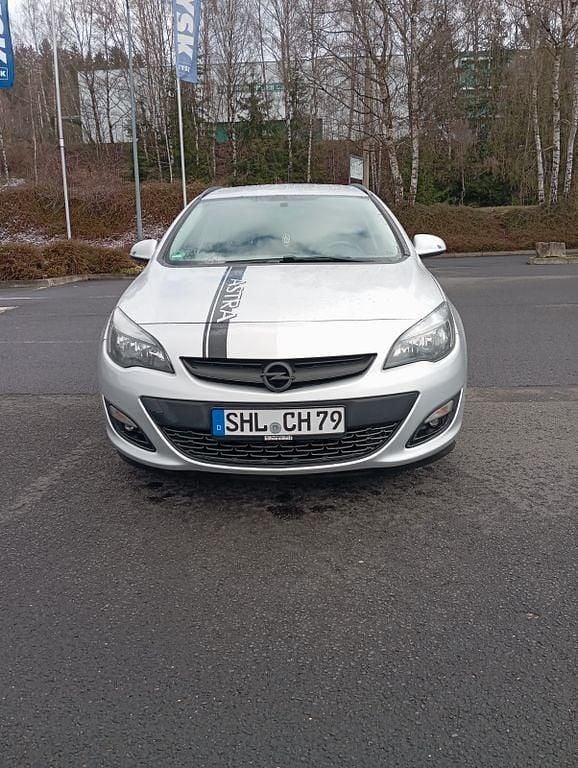 Gebraucht Opel Astra Edition 110 PS (80 kW) 2014 Silber Kombi