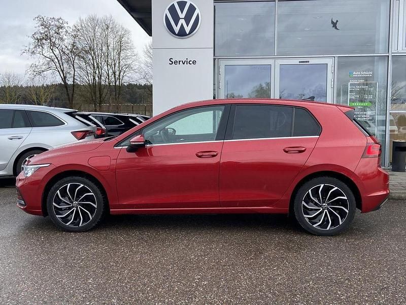 Gebraucht VW Golf VII Style 204 PS (150 kW) 2021 Rot Kleinwagen