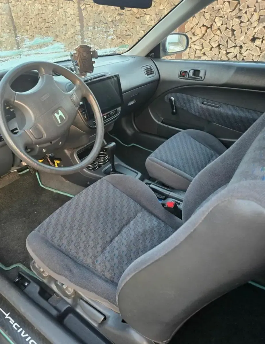 Gebraucht Honda Civic 90 PS (66 kW) 1999 Andere farben Coupé