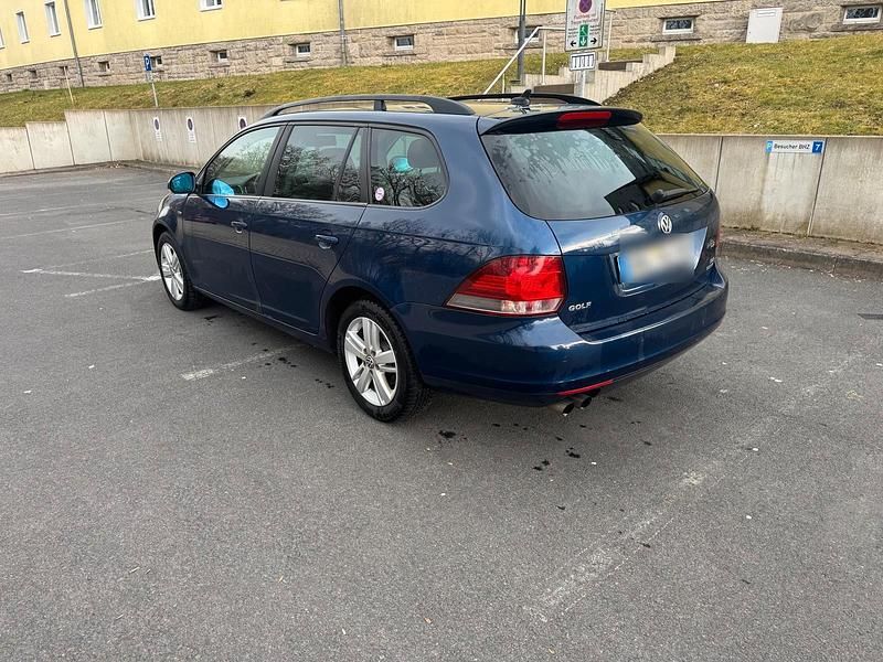 Gebraucht VW Golf VII Match 140 PS (102 kW) 2012 Blau Kombi