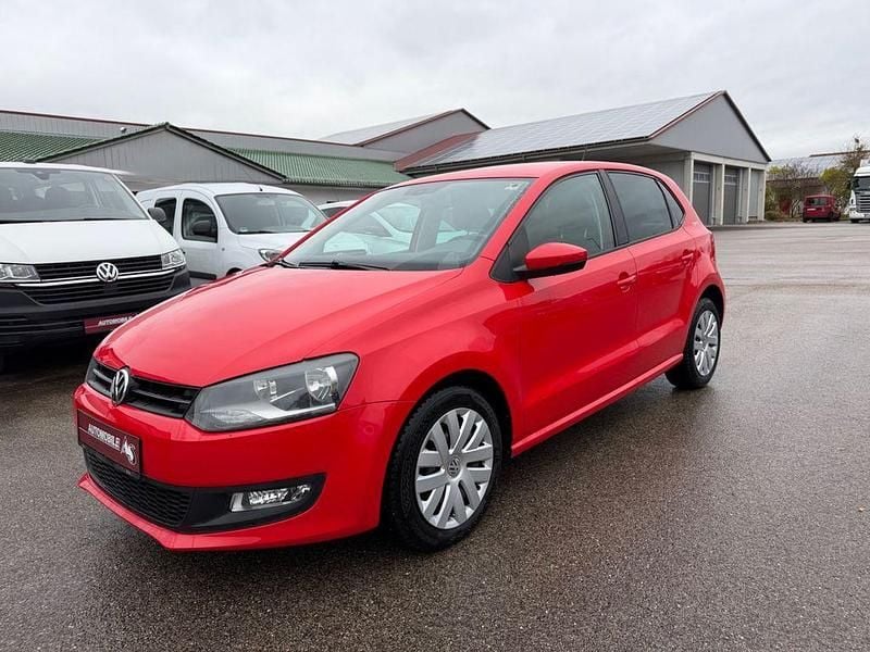 Rot Gebraucht 2010 VW Polo Team Limousine | 3.690 € (Guter Preis) - Bild 1/4