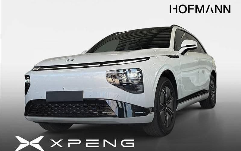 Weiß Neu 2025 XPENG G9 RWD Long Range SUV | 66.475 € (Etwas zu teuer) - Bild 1/4