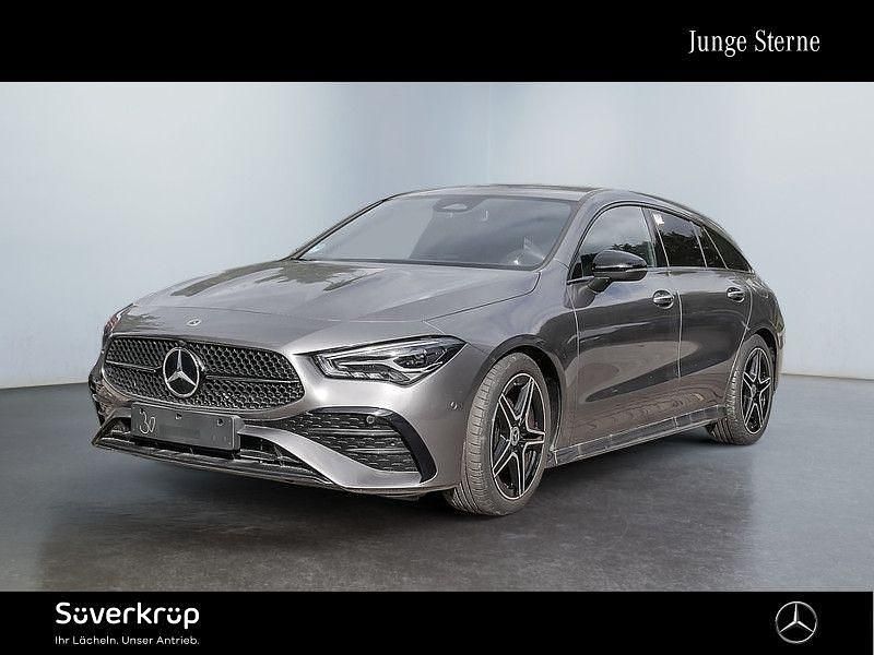 Graulack mountaingrau (metallic) Gebraucht 2024 Mercedes CLA180 Shooting Brake AMG Kombi | 36.370 € - Bild 1/2