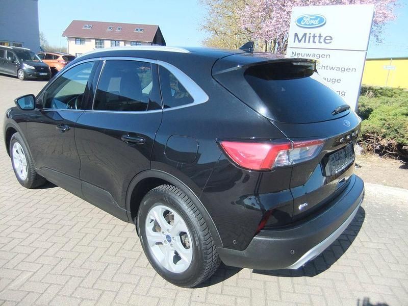 Gebraucht Ford Kuga Titanium 190 PS (139 kW) 2020 Schwarz SUV