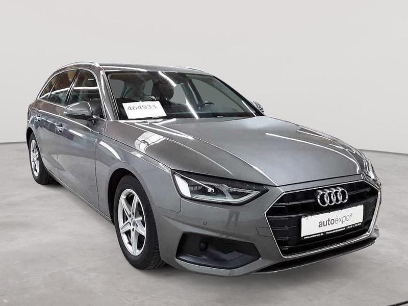 Terragrau metallic Gebraucht 2021 Audi A4 Ambiente Kombi | 21.190 € (Superpreis) - Bild 1/4