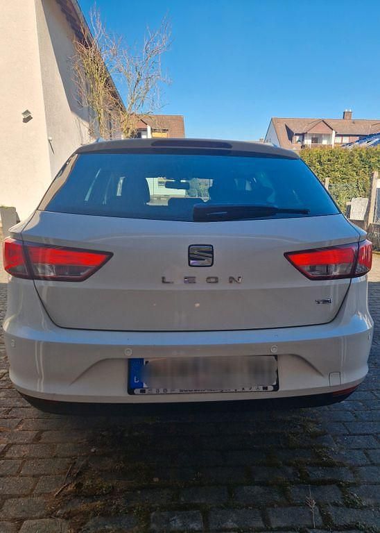 Gebraucht Seat Leon ST CONNECT 110 PS (80 kW) 2015 Weiß Kombi