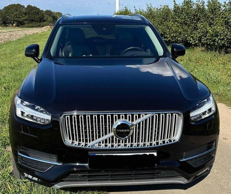 Schwarz Gebraucht 2015 Volvo XC90 Inscription SUV | 29.500 € (Fairer Preis) - Bild 1/4