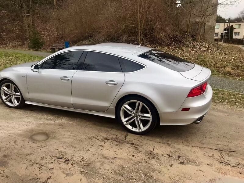 Silber Gebraucht 2015 Audi S7 Sportback Sport Kleinwagen | 18.500 € - Bild 1/4