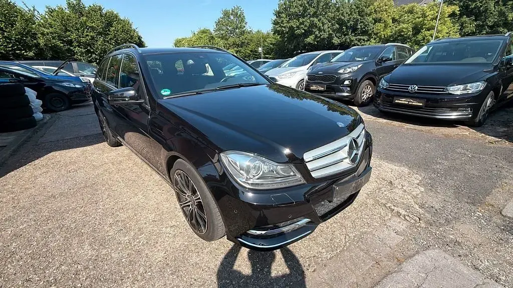 Gebraucht Mercedes C300 231 PS (169 kW) 2012 Schwarz Kombi