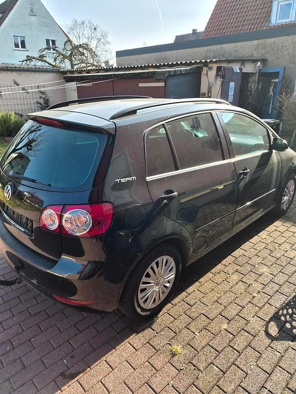 Gebraucht VW Golf Plus Cross 105 PS (77 kW) 2010 Schwarz Van / Kleinbus