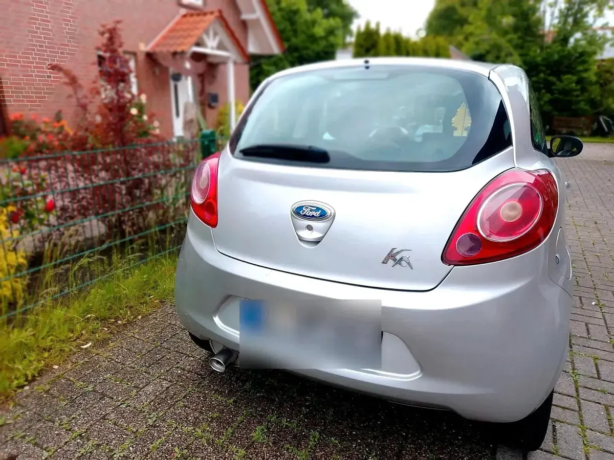 Gebraucht Ford Ka 68 PS (50 kW) 2012 Grau Kleinwagen