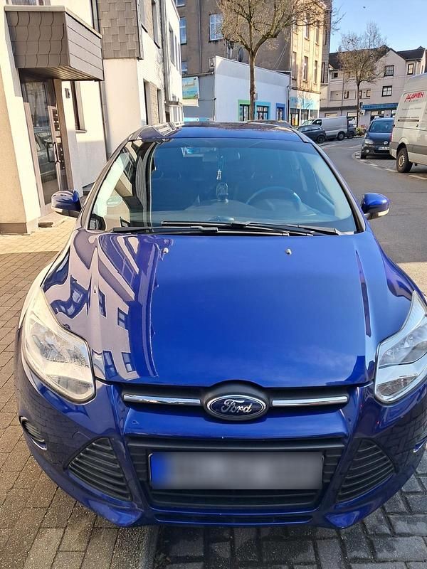 Gebraucht Ford Focus 102 PS (75 kW) 2014 Limousine