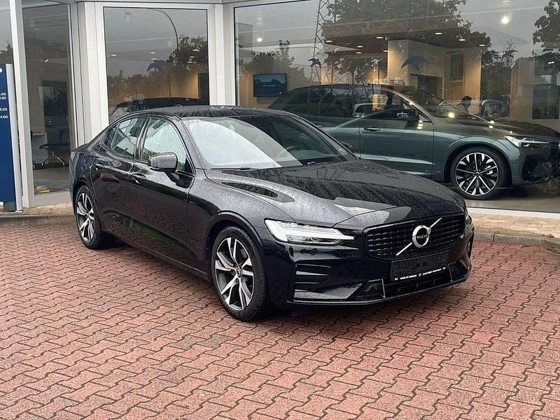 Black stone Gebraucht 2021 Volvo S60 R-Design Limousine | 28.990 € (Guter Preis) - Bild 1/4
