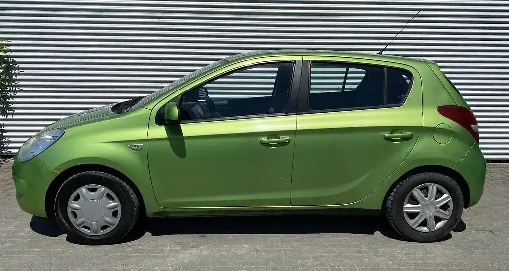 Gebraucht Hyundai i20 Classic 77 PS (56 kW) 2009 Grün Kleinwagen