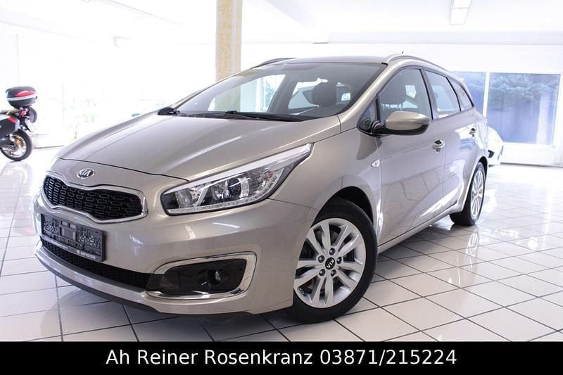 Gebraucht Kia Ceed Sportswagon 120 PS (88 kW) 2016 Silber Kombi