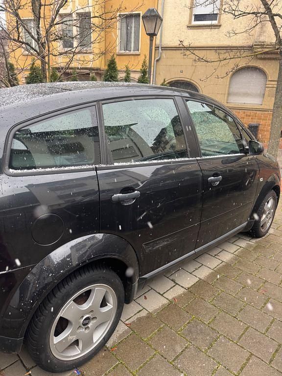 Gebraucht Audi A2 75 PS (55 kW) 2001 Schwarz Kleinwagen