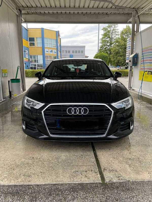 Schwarz Gebraucht 2025 Audi A3 Sport Limousine | 15.999 € - Bild 1/4