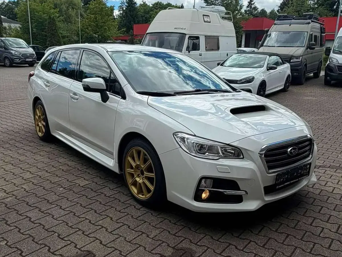 Gebraucht Subaru Levorg Trend 170 PS (125 kW) 2015 Crystal white pearl Kombi