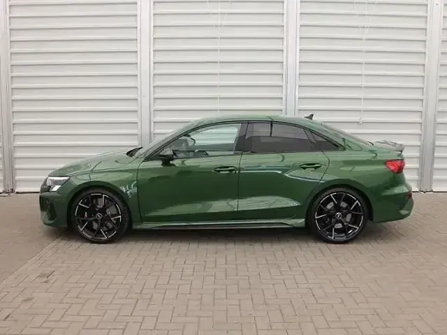 Gebraucht Audi RS3 Sportback Exclusive 400 PS (294 kW) 2023 Grün Kleinwagen