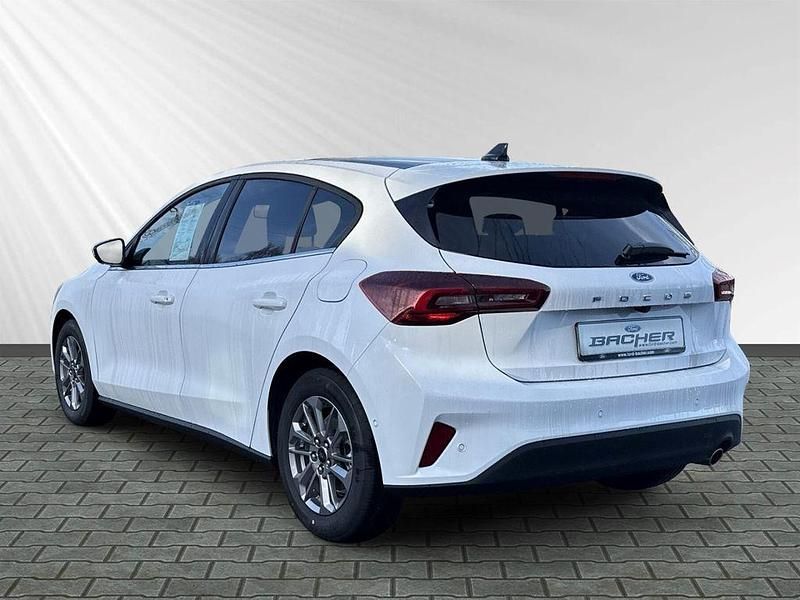 Nowe Ford Focus Titanium X 155 KM (114 kW) 2025 Biały Sedan/Limuzyna