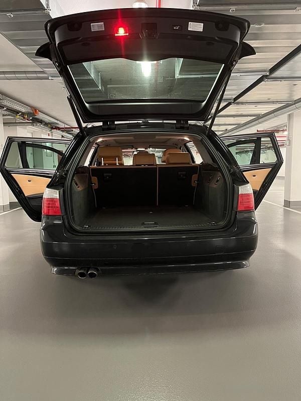 Second-hand BMW 525 197 CP (144 kW) 2009 Negru Break