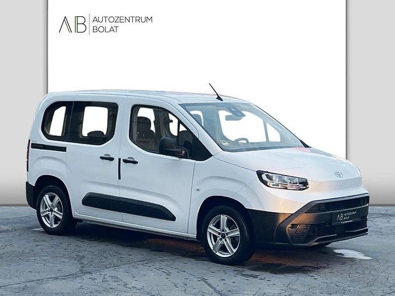Weiß Gebraucht 2025 Toyota Proace Verso City Van / Kleinbus | 21.900 € - Bild 1/4