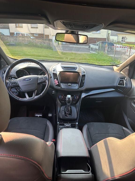 Gebraucht Ford Kuga ST-Line 179 PS (131 kW) 2018 Blau SUV