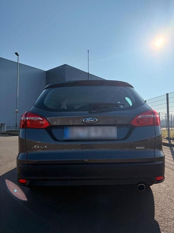Gebraucht Ford Focus Titanium 150 PS (110 kW) 2016 Grau Kombi