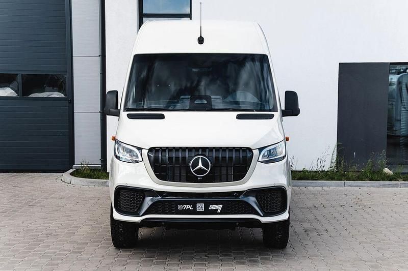 Neu Mercedes Sprinter AMG 190 PS (139 kW) 2025 Grau Van