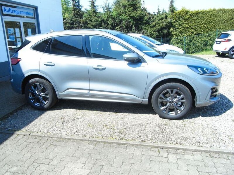 Gebraucht Ford Kuga ST-Line X 224 PS (164 kW) 2023 Silber SUV