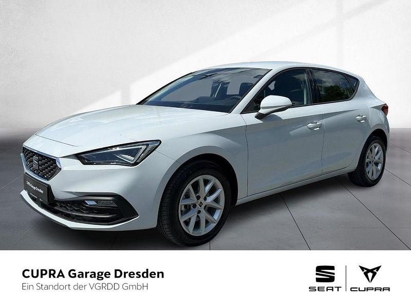 Gebraucht Seat Leon Style 150 PS (110 kW) 2025 Glacial weiß metallic Limousine