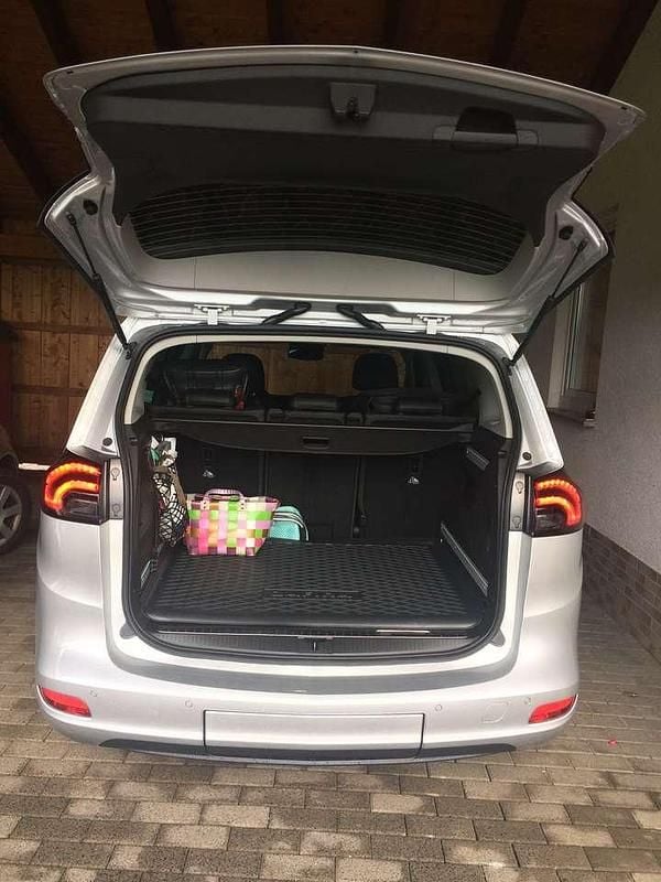 Gebraucht Opel Zafira Tourer 140 PS (102 kW) 2017 Silber Van / Kleinbus