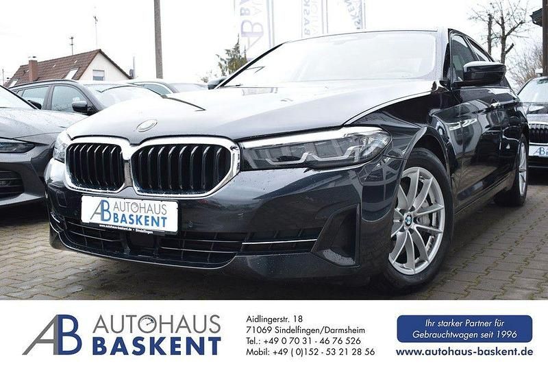 Schwarz Gebraucht 2022 BMW 530 Sport Line Limousine | 38.980 € (Guter Preis) - Bild 1/4