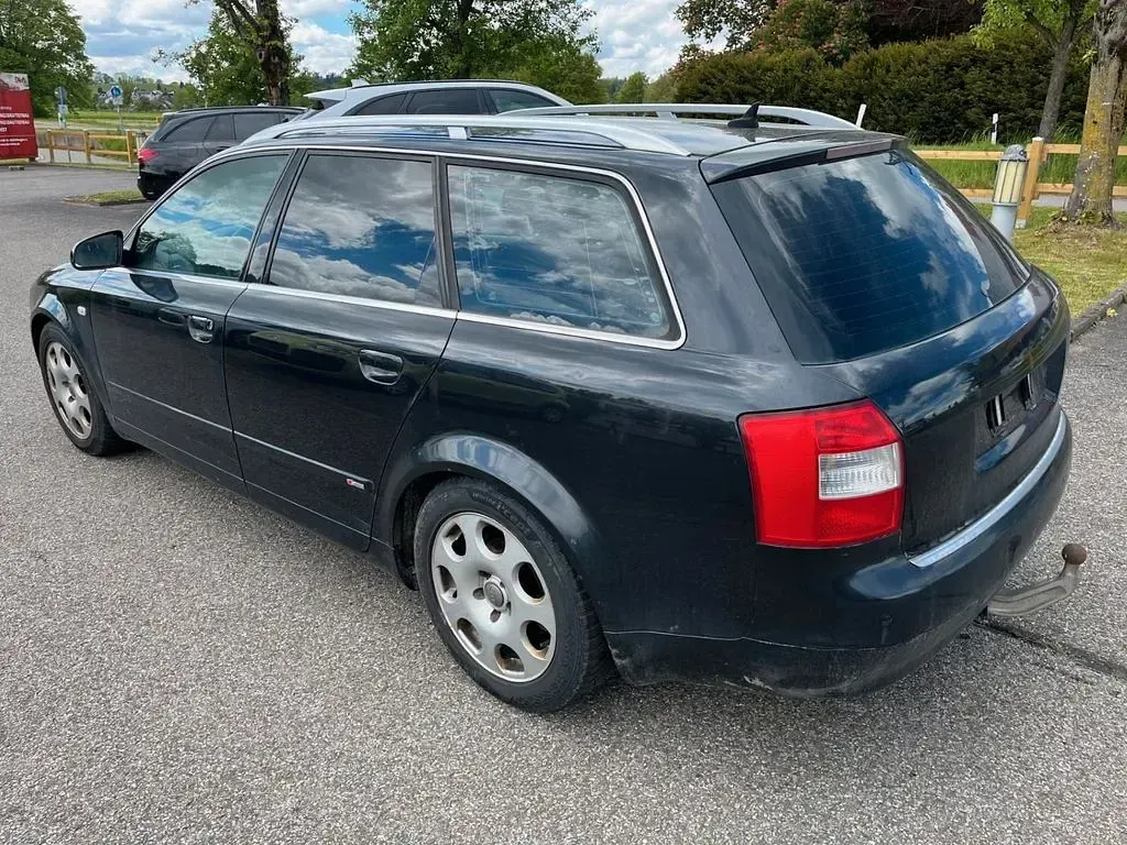 Gebraucht Audi A4 Sport 179 PS (131 kW) 2004 Blau Limousine