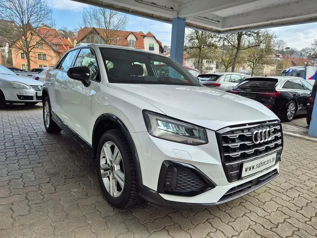 Używany Audi Q2 Advanced 116 KM (85 kW) 2023 Biały SUV
