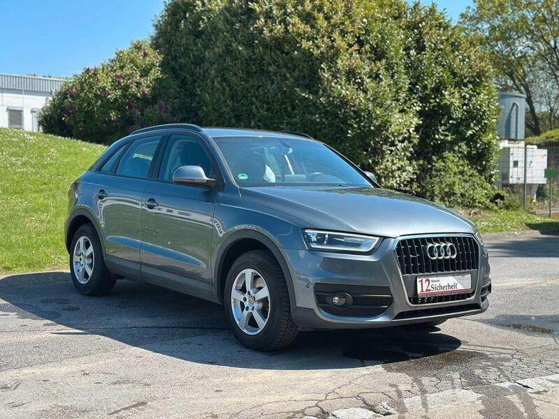 Grau Gebraucht 2011 Audi Q3 Comfort SUV | 10.990 € (Fairer Preis) - Bild 1/2