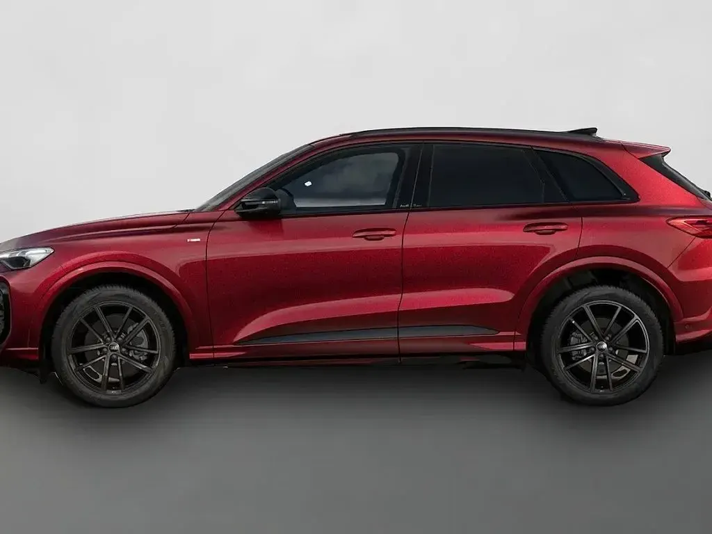 Uusi Audi Q5 Ambiente 204 HP (150 kW) 2026 Punainen Katumaasturi