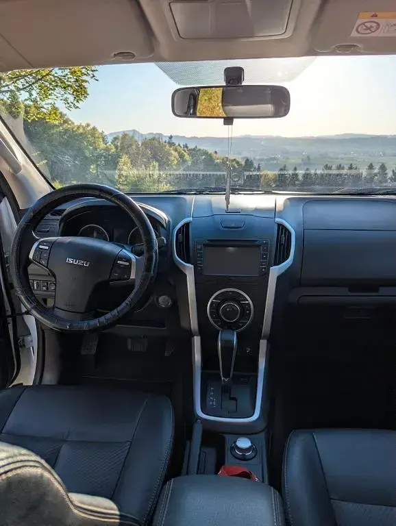 Gebraucht Isuzu D-Max 163 PS (119 kW) 2017 Weiß Pickup