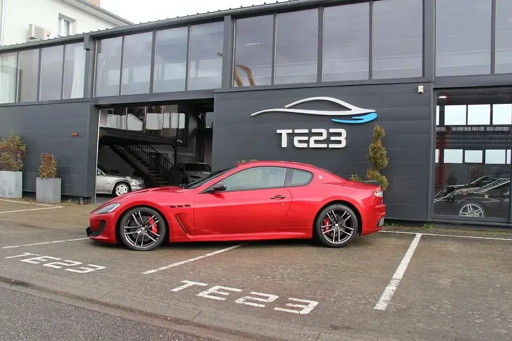 Gebraucht Maserati Granturismo 460 PS (338 kW) 2014 Rot Coupé
