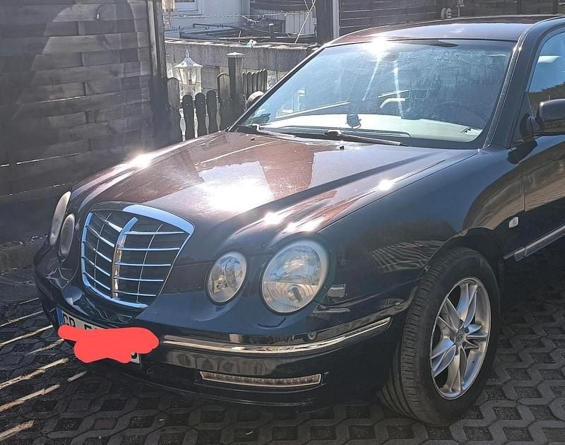 Rot Gebraucht 2004 Kia Opirus 2 Limousine | 2.500 € - Bild 1/4