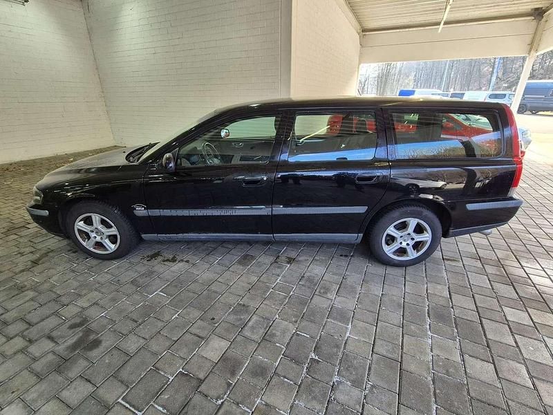 Usata Volvo V70 140 CV (102 kW) 2002 Nero Station wagon