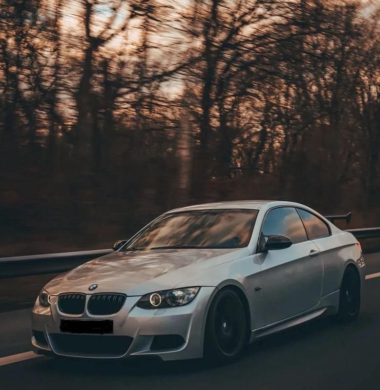 Silber Gebraucht 2007 BMW 335 M Sport Coupé | 14.499 € (Fairer Preis) - Bild 1/4