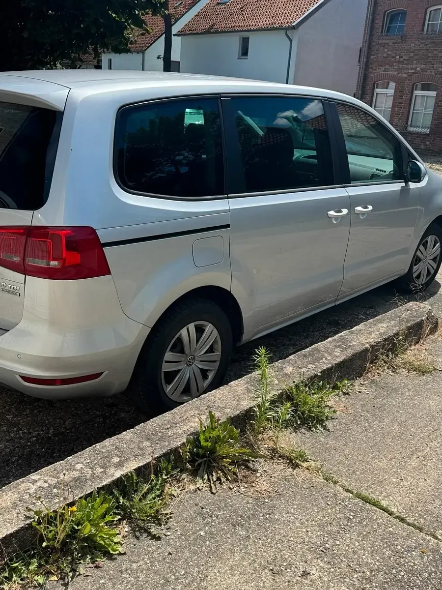 Gebraucht VW Sharan 140 PS (102 kW) 2011 Silber Van / Kleinbus