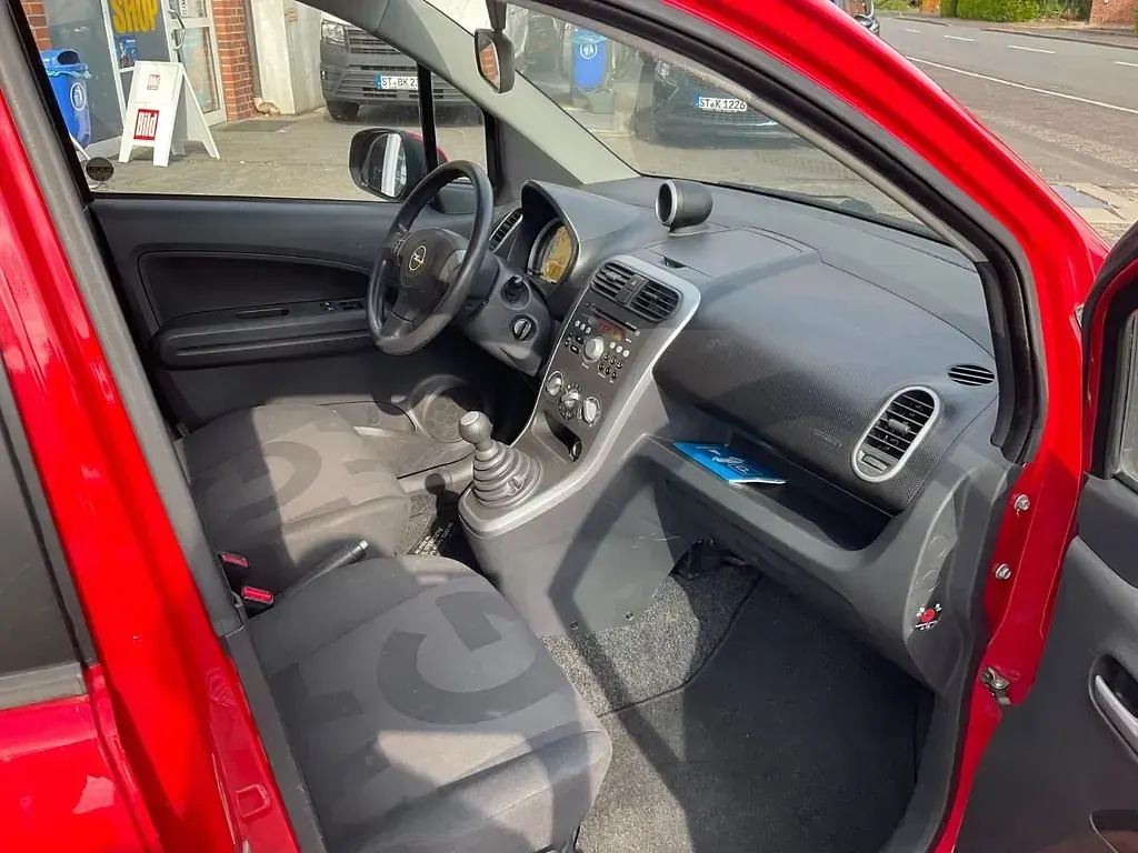 Gebraucht Opel Agila Edition 65 PS (47 kW) 2010 Blaze red Kleinwagen