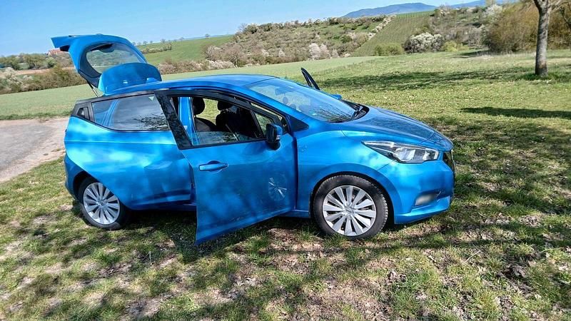 Gebraucht Nissan Micra 90 PS (66 kW) 2017 Blau Kleinwagen