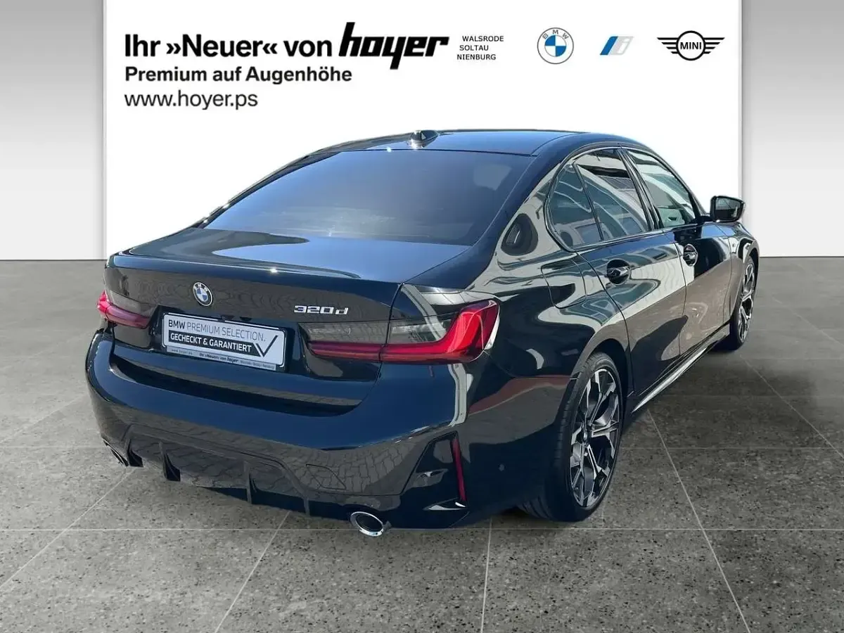 Gebraucht BMW 320 M Sport 190 PS (139 kW) 2025 Saphirschwarz (metallic) Limousine