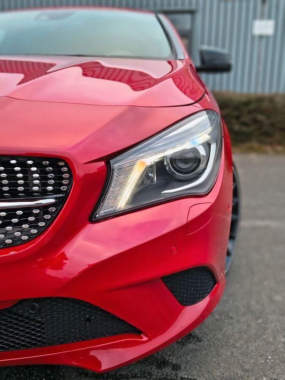 Gebraucht Mercedes CLA180 Shooting Brake AMG 122 PS (89 kW) 2015 Rot Kombi